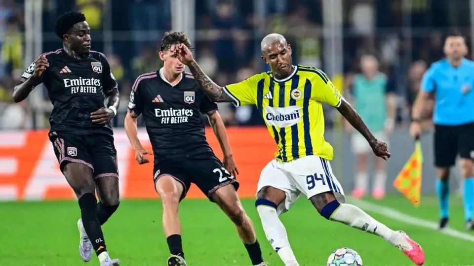 Fenerbahçe ve Lyon Arasında Şampiyonlar Ligi Bileti İçin Kıyasıya Mücadele