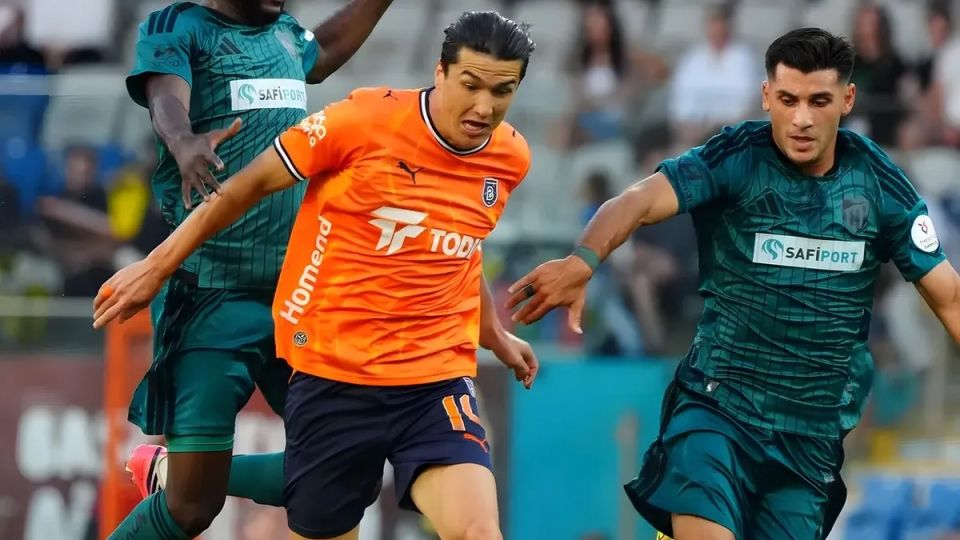 RAMS Başakşehir, Kocaelispor'u Geçerek Süper Lig'e Hızlı Başladı