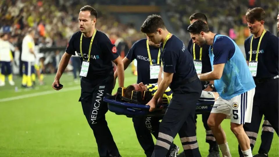 Kerem Aktürkoğlu Taburcu Edildi: Fenerbahçe'den Sevindirici Açıklama