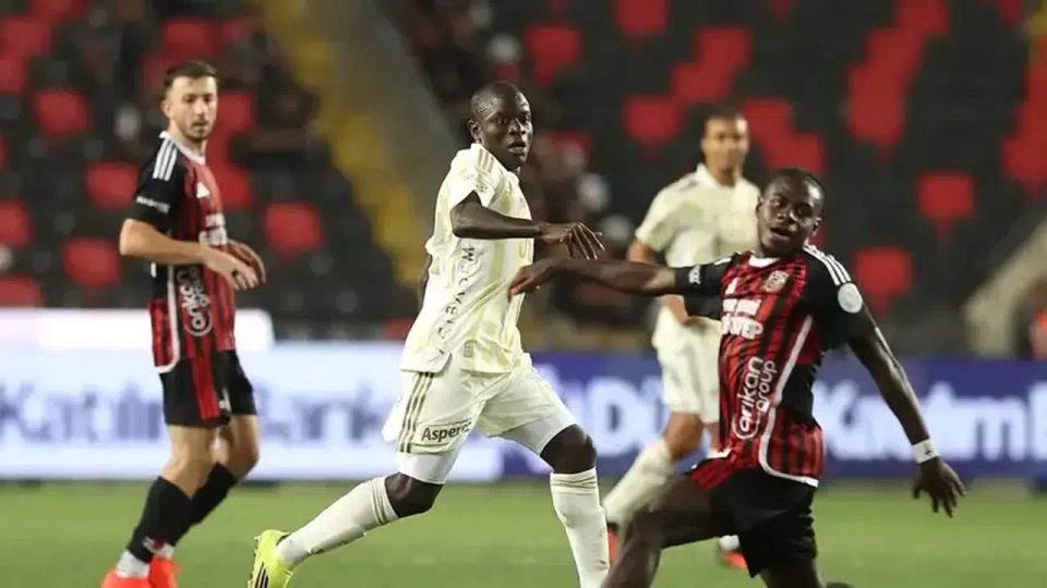 Gaziantep FK ve Fenerbahçe Arasında Golsüz Beraberlik: Zirve Yarışında Kritik Kayıp