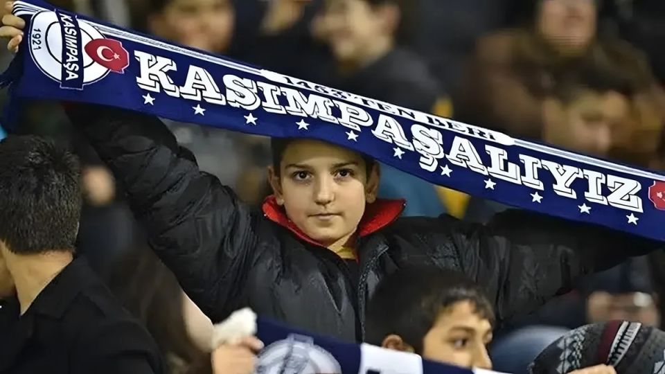 Kasımpaşa-Trabzonspor Maçı İçin Biletler Satışta: Fiyatlar ve Detaylar