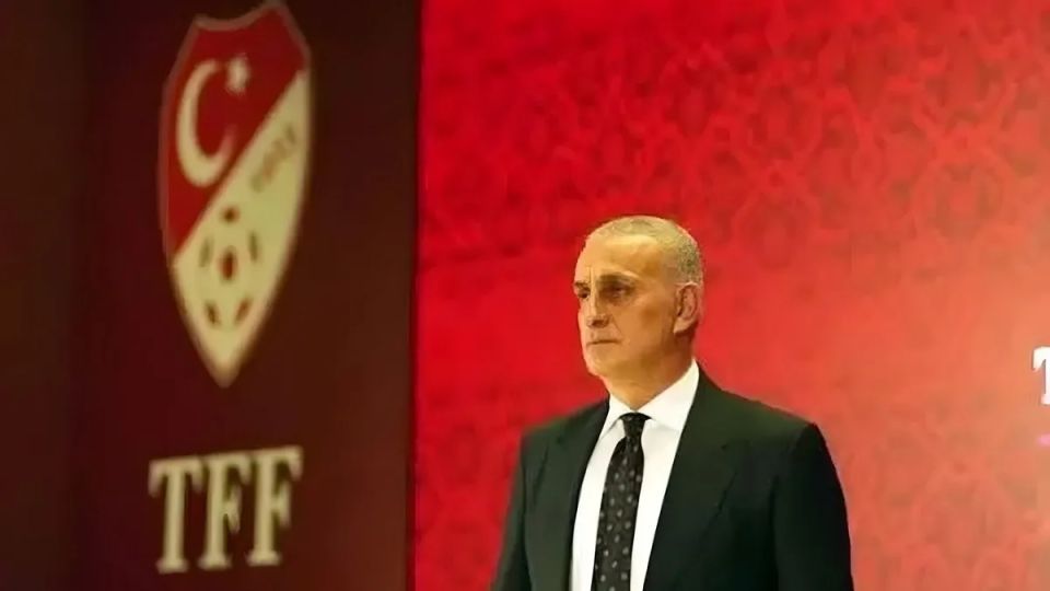 İbrahim Hacıosmanoğlu'nun İstifa İddiası: Ahmet Çakar'ın Paylaşımı Gündemi Sarstı