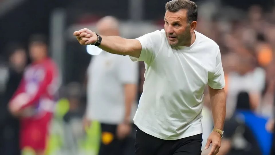 Okan Buruk'tan Transfer Açıklamaları: Üç Bölgeye Takviye Planı
