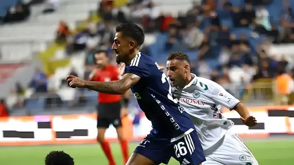 Kasımpaşa ile Konyaspor Arasında Sessiz Gece: Kaleciler Sahne Aldı