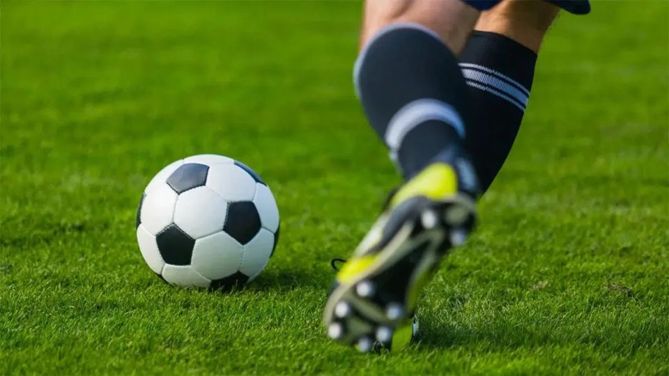 Fenerbahçe, Konyaspor Karşısında İlk Galibiyetini Arıyor: Üç Önemli Eksik