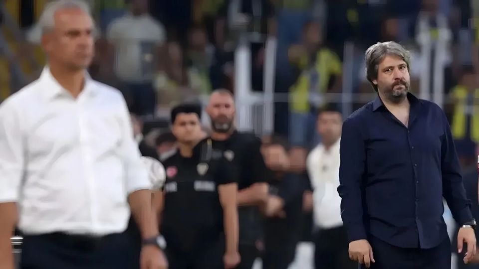 Özhan Pulat'ın İstifası ve Fenerbahçe Karşısında Tarihi Mağlubiyet