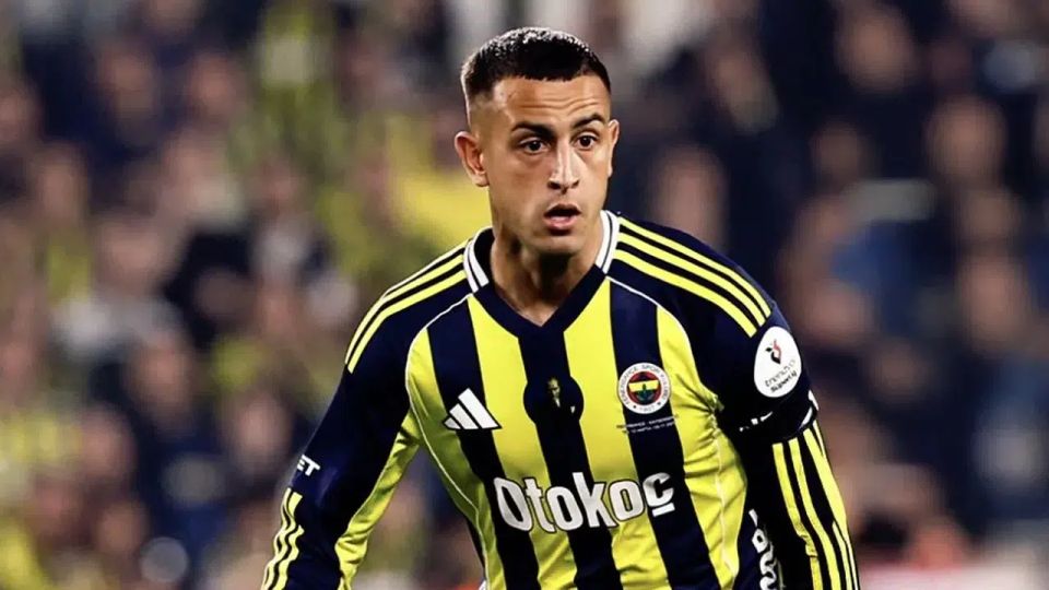 Bartuğ Elmaz: Fenerbahçe'nin Genç Yıldızı ve Kariyer Yolculuğu