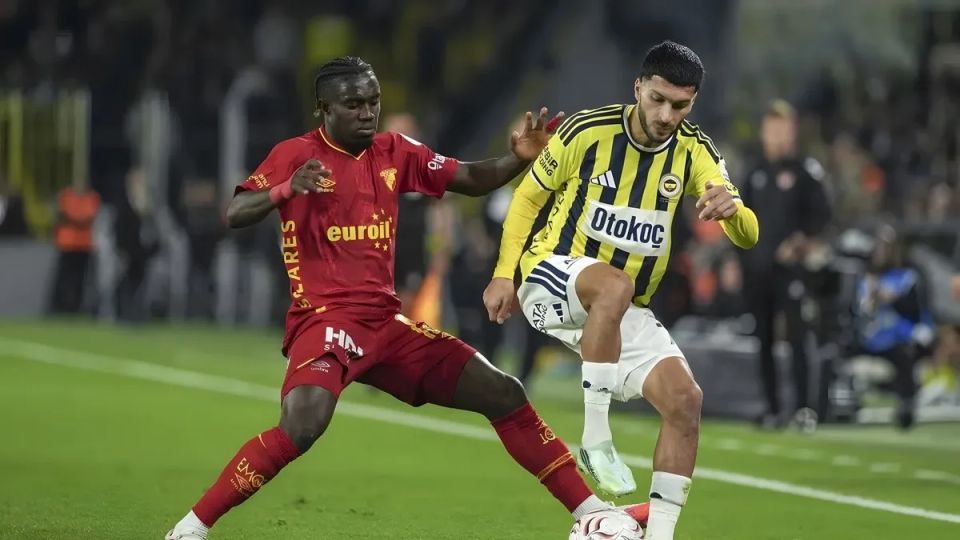 Fenerbahçe'nin Göztepe Yenilgisiyle Puan Durumu Değişti