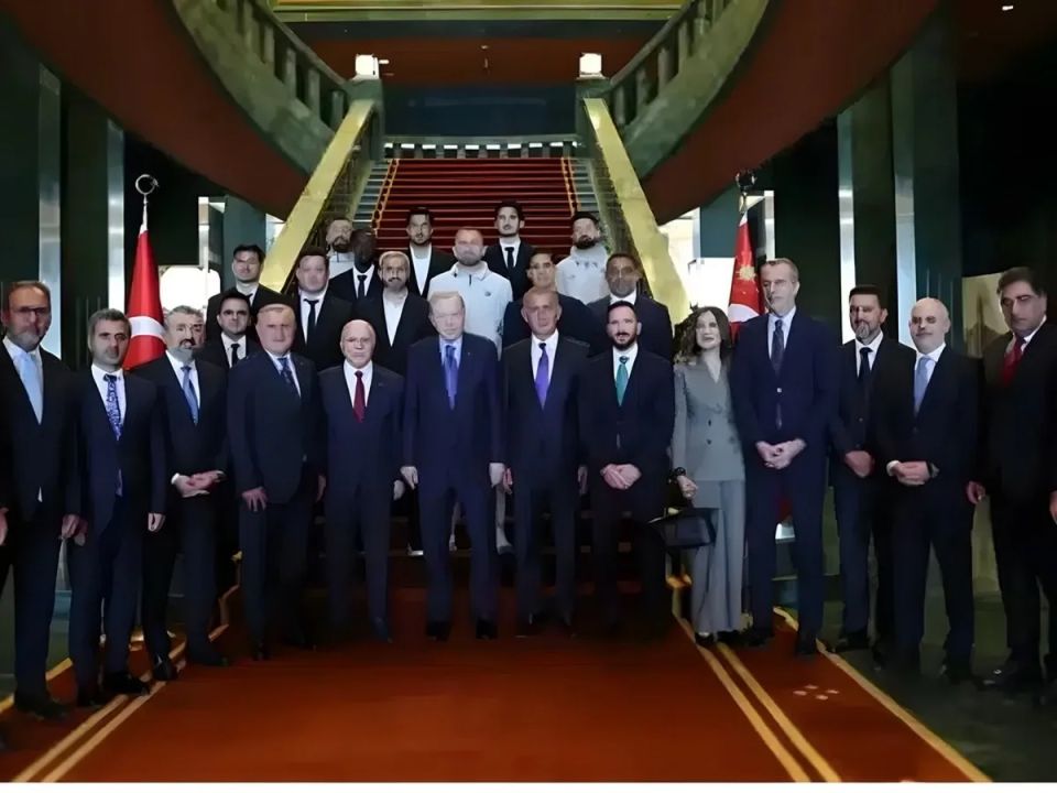 Erdoğan, Süper Lig'e Yükselen Takımları Külliye'de Ağırladı