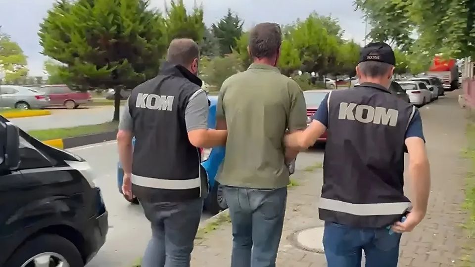 Fenerbahçe'ye Saldırı Soruşturmasında Yeni Gelişme: 4 Şüpheli Gözaltında