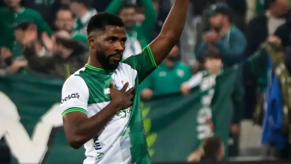 Bursaspor'un Golcüsü Iheanacho, Dünya Listelerinde Zirveye Oynuyor