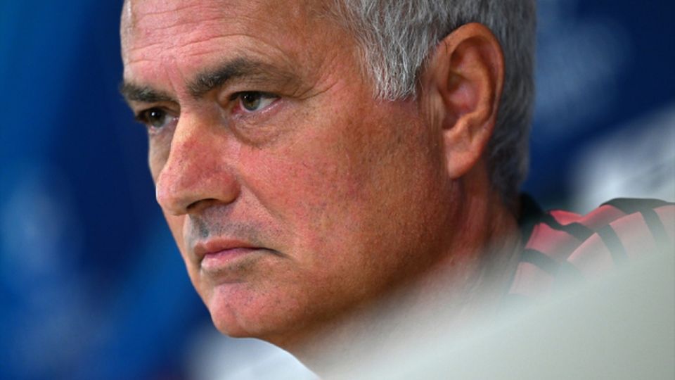 Mourinho'dan Basın Toplantısında Gazetecilere Sitem: "Sizden Bıktım"