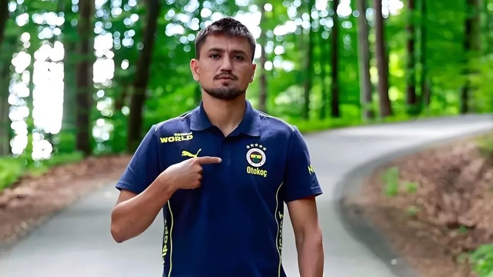 Fenerbahçe'de Çağlar Söyüncü Ayrılık Eşiğinde mi?