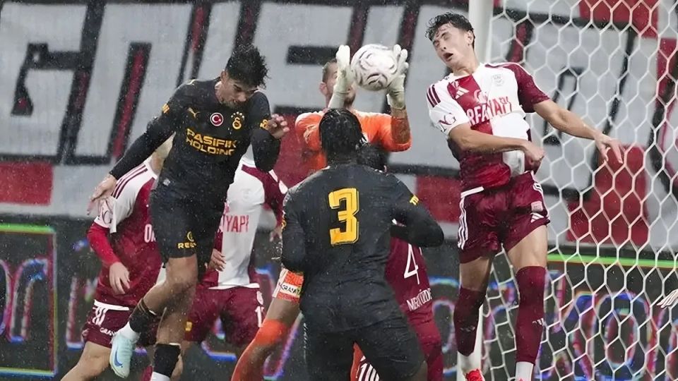 Galatasaray, Pendikspor Karşısında 3-0'dan Geri Dönerek Beraberliği Sağladı