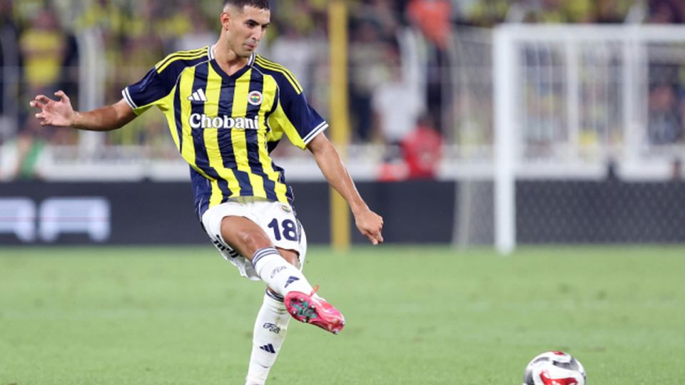 Fenerbahçe'de Mert Müldür İçin Yeni Sözleşme Planları