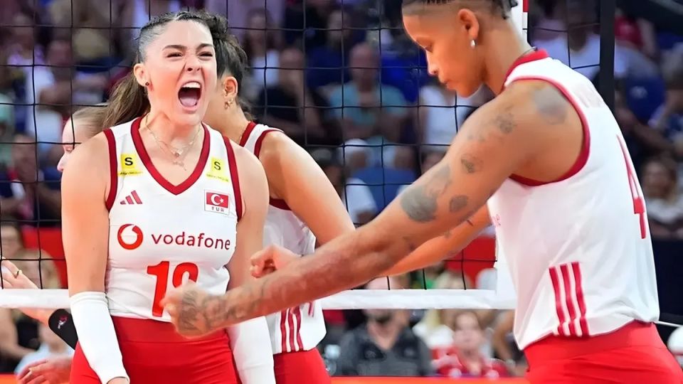 Filenin Sultanları Yarı Finalde: Rakip Sırbistan