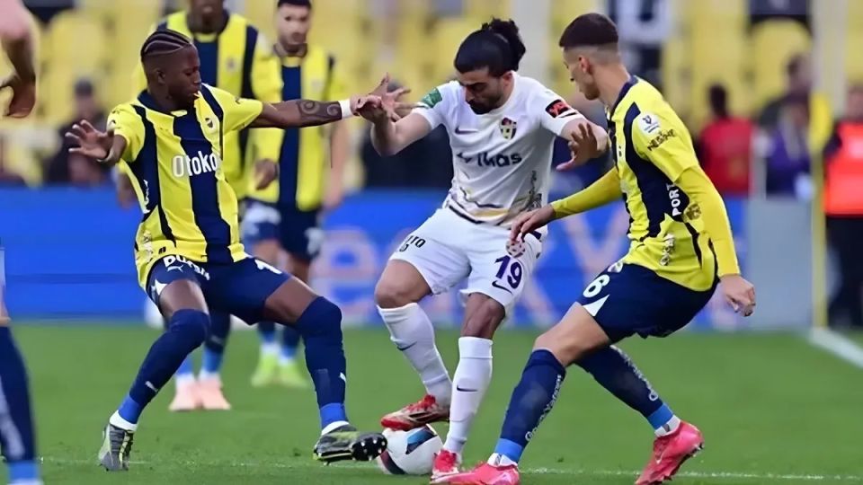 Fenerbahçe-Eyüpspor Maçı Öncesi: Asensio Geri Dönüyor, Mert Müldür Yok