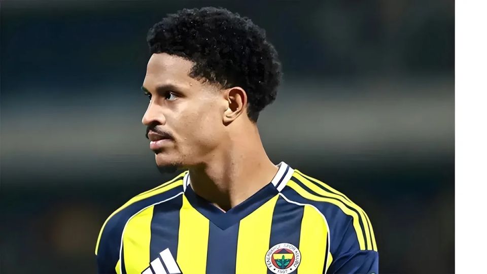 Jayden Oosterwolde Fenerbahçe'de Kalacağını Açıkladı