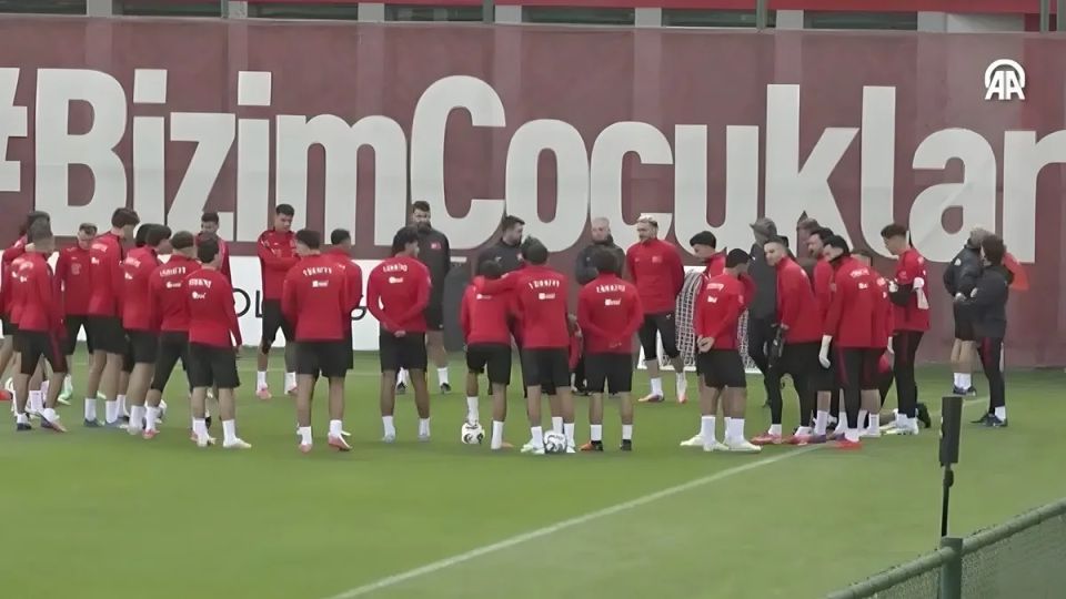 A Milli Takım'da Can Uzun Sakatlığı Belçika Maçı Öncesi Endişe Yaratıyor
