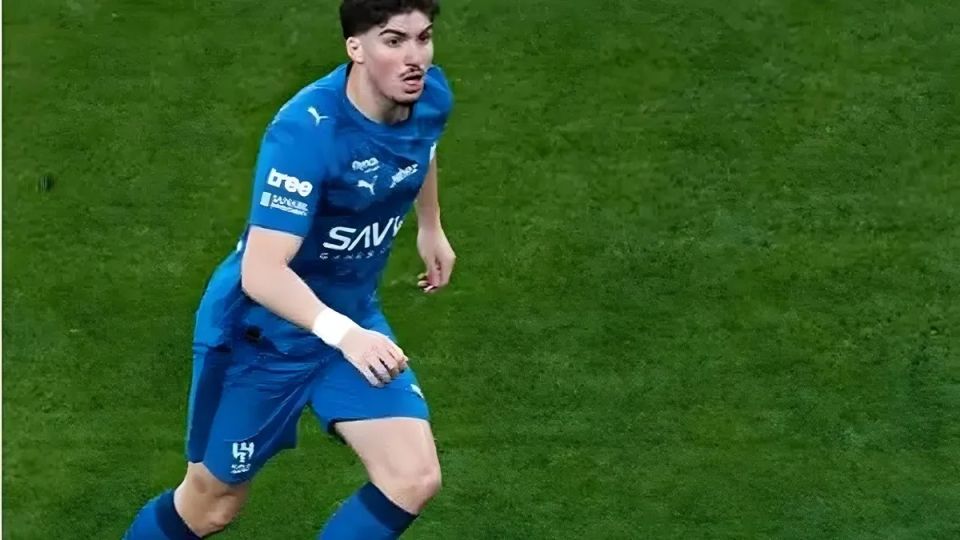 Galatasaray'dan Yusuf Akçiçek İçin Sürpriz Hamle: Al Hilal'in Talebi Ne?