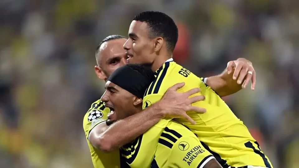 Fenerbahçe'nin Yoğun Fikstürü: 29 Günde 8 Zorlu Maç