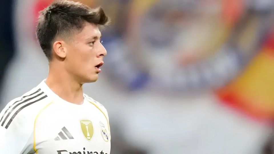 Real Madrid, Real Sociedad'ı 4-1 Mağlup Etti: Arda Güler ve Mbappe'nin Gecesi