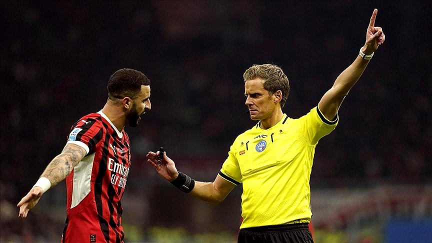 İtalya Serie A'da Katı Savunmaları Açmak İçin Kullanılan Göbekten Verkaç ve Ara PAS